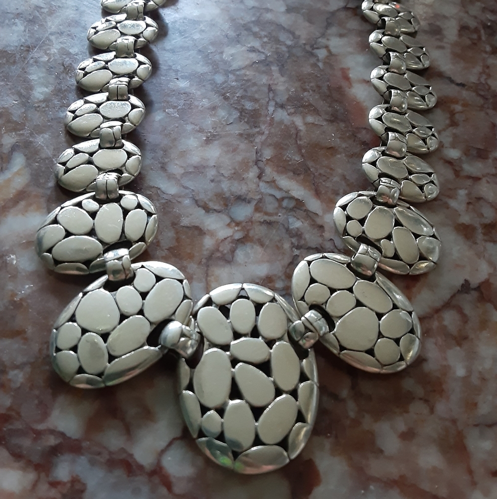 John Hardy Kali Pebble Necklace - Picture 2 of 5